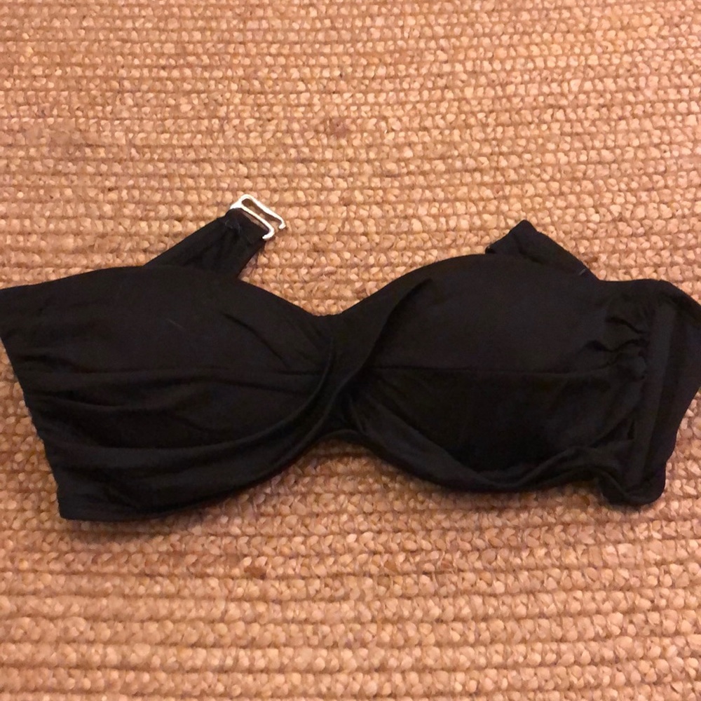 Black Strapless Bikini Top